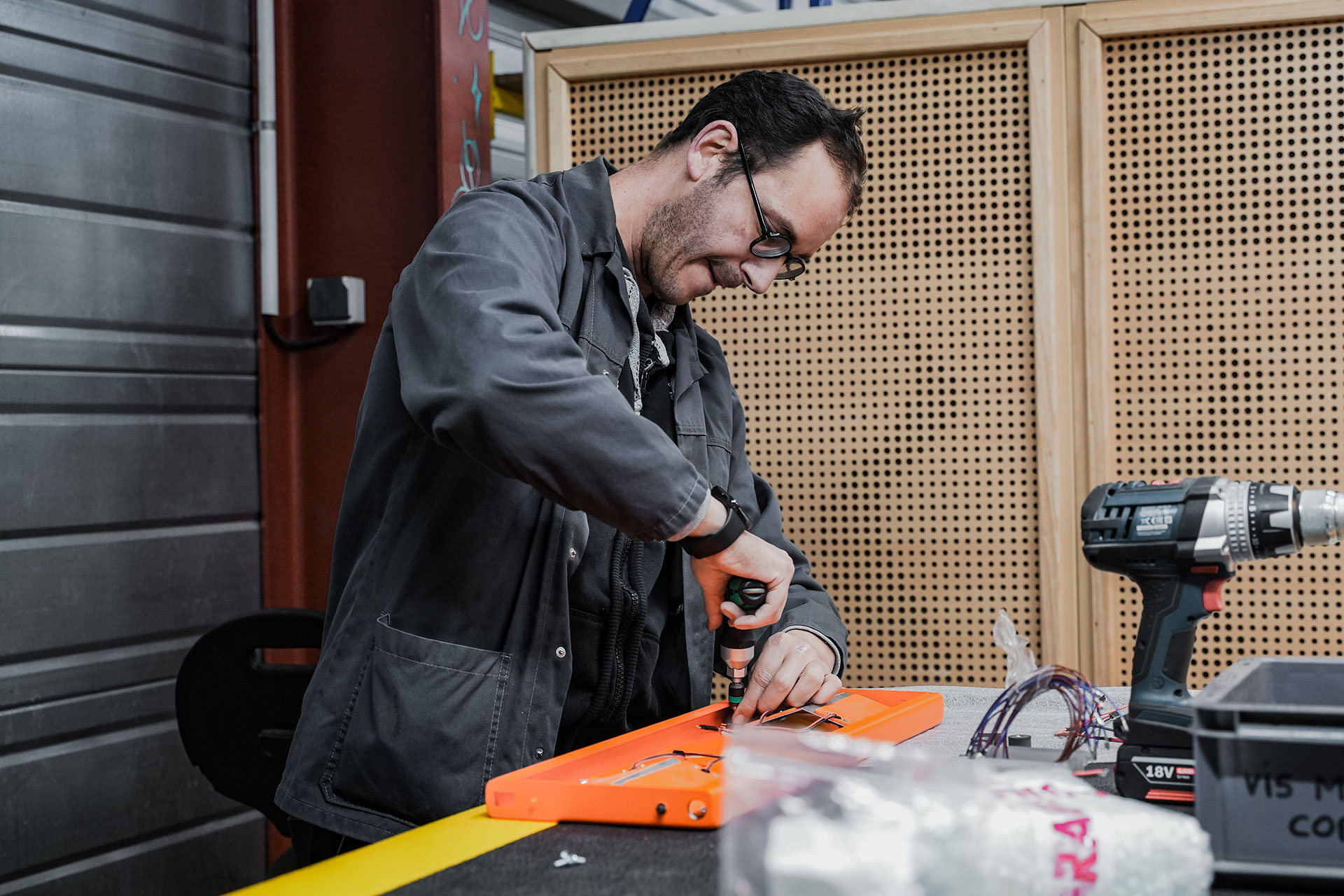 Ouvrier création réparation Freescan